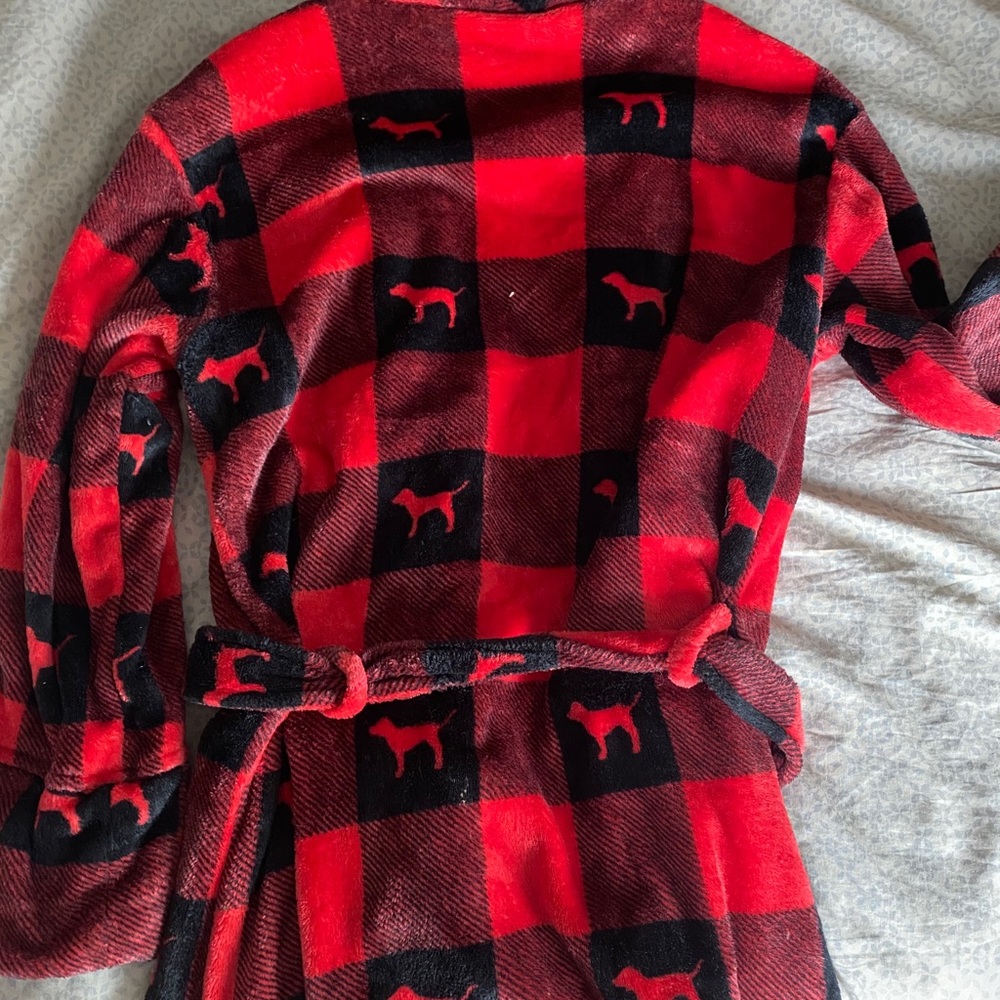 Victoria’s Secret Robe 👘 - Picture 2 of 3